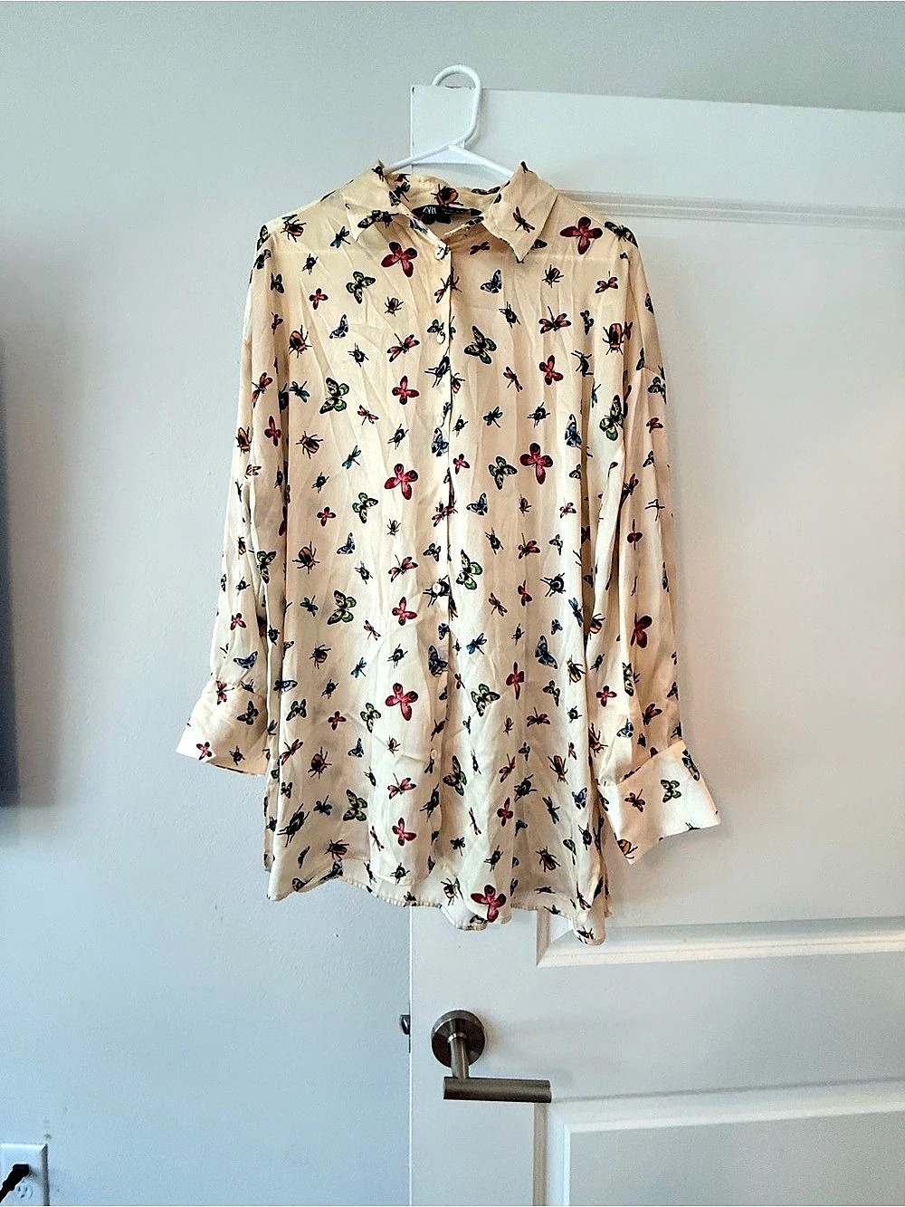Zara Butterfly Insect Bugs Print Button Up Blouse Cream Large